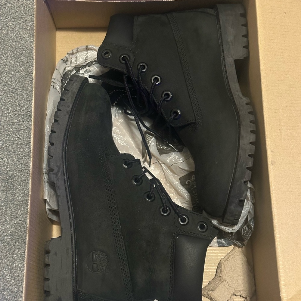 Timberland Black Boots 4.5Y
